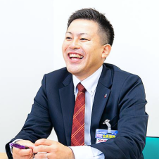 採用担当者